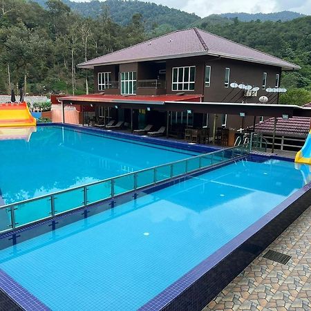 Paradise Valley Resort Broga سيمينيه المظهر الخارجي الصورة
