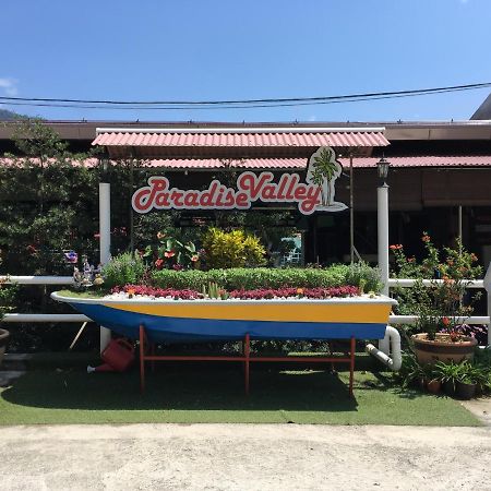 Paradise Valley Resort Broga سيمينيه المظهر الخارجي الصورة