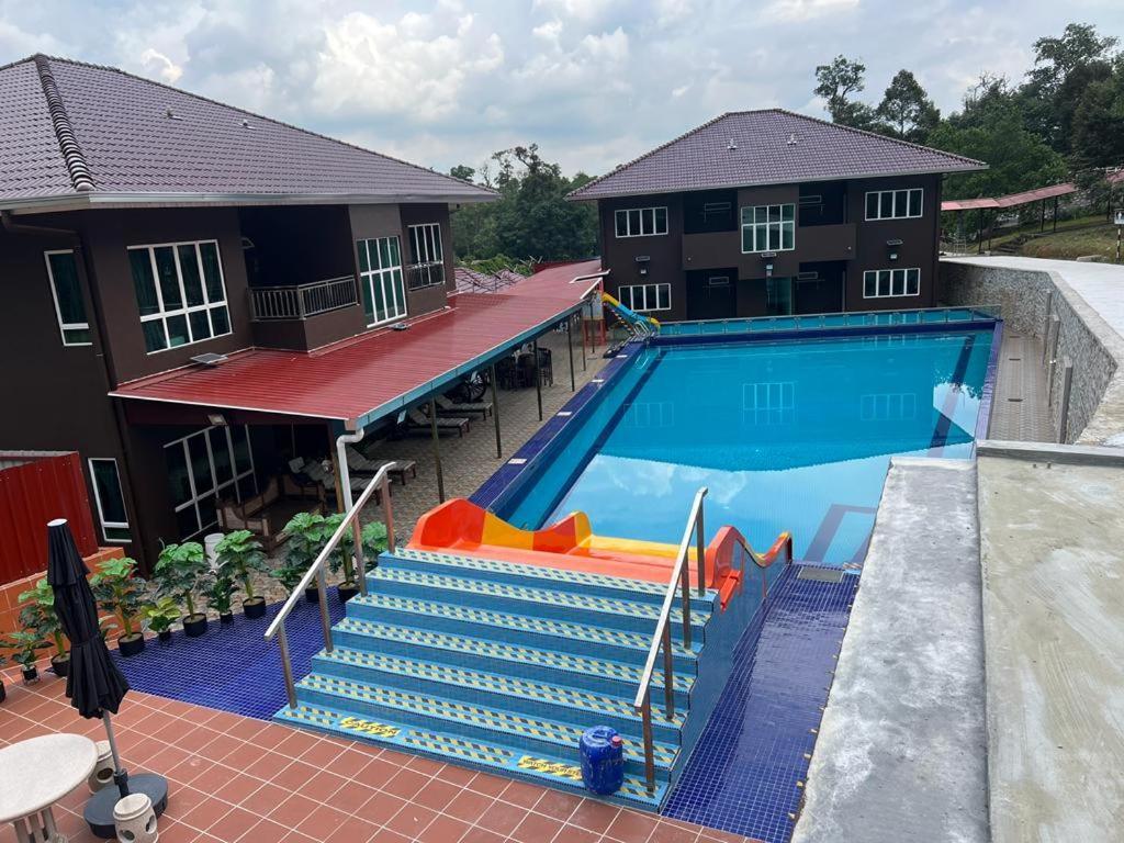 Paradise Valley Resort Broga سيمينيه المظهر الخارجي الصورة